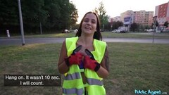 Miljöaktivist tjejen knullar för pengar Thumb